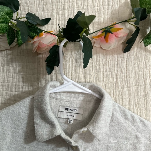 Madewell Gray Button-Up Flannel - Picture 3 of 3